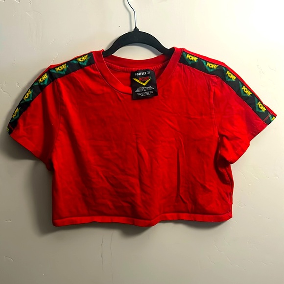 Forever 21 Red & Black Jersey Crop T-Shirt - Women’s Size M Trendy Pony Graphic - Picture 1 of 3